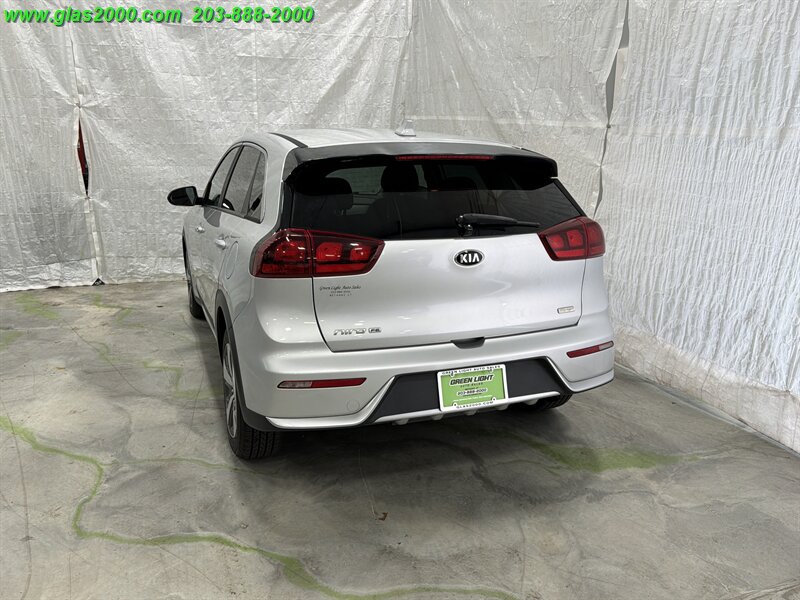 2018 Kia Niro FE - Photo 32 - Bethany, CT 06524