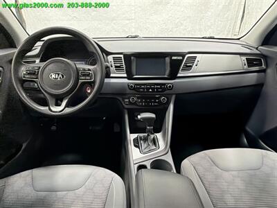 2018 Kia Niro FE - Photo 6 - Bethany, CT 06524