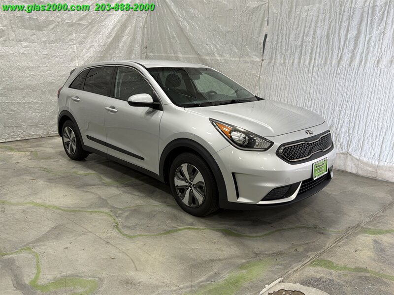 2018 Kia Niro FE - Photo 2 - Bethany, CT 06524