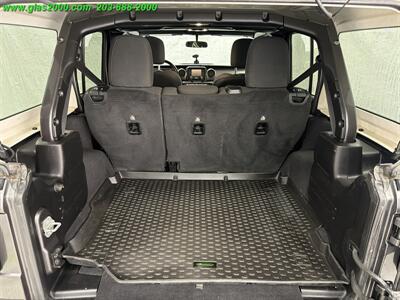 2019 Jeep Wrangler Unlimited Sport S   - Photo 15 - Bethany, CT 06524