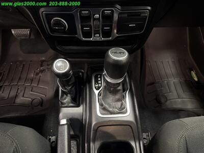 2019 Jeep Wrangler Unlimited Sport S   - Photo 17 - Bethany, CT 06524