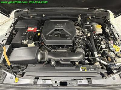 2019 Jeep Wrangler Unlimited Sport S   - Photo 12 - Bethany, CT 06524