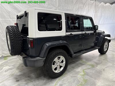 2017 Jeep Wrangler Unlimited Sahara   - Photo 8 - Bethany, CT 06524