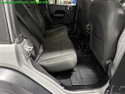 2018 Jeep Wrangler Unlimited Sport S   - Photo 10 - Bethany, CT 06524