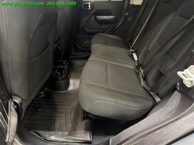 2019 Jeep Wrangler Unlimited Sport S   - Photo 9 - Bethany, CT 06524