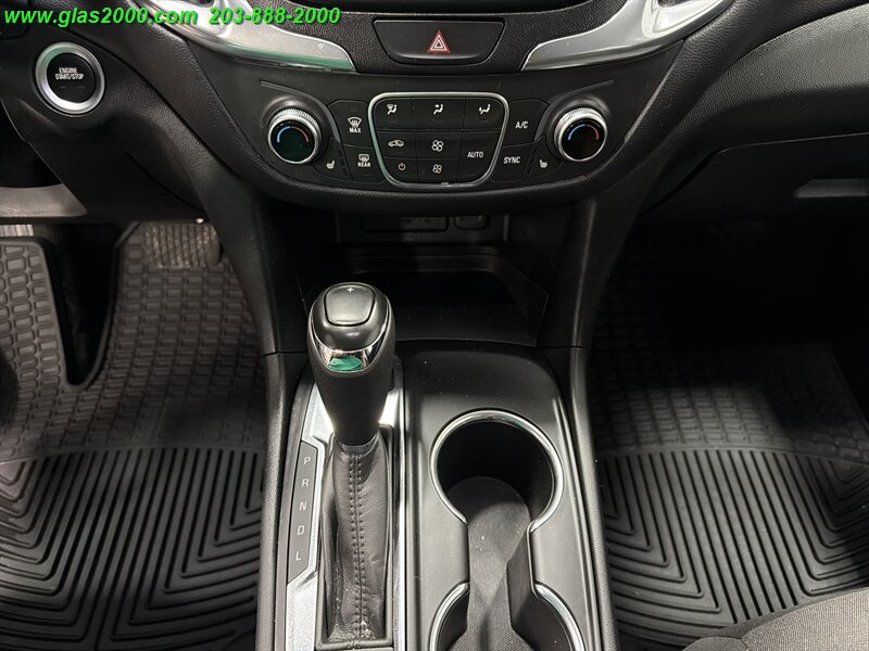 2020 Chevrolet Equinox LT - Photo 27 - Bethany, CT 06524