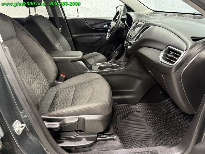 2020 Chevrolet Equinox LT - Photo 21 - Bethany, CT 06524