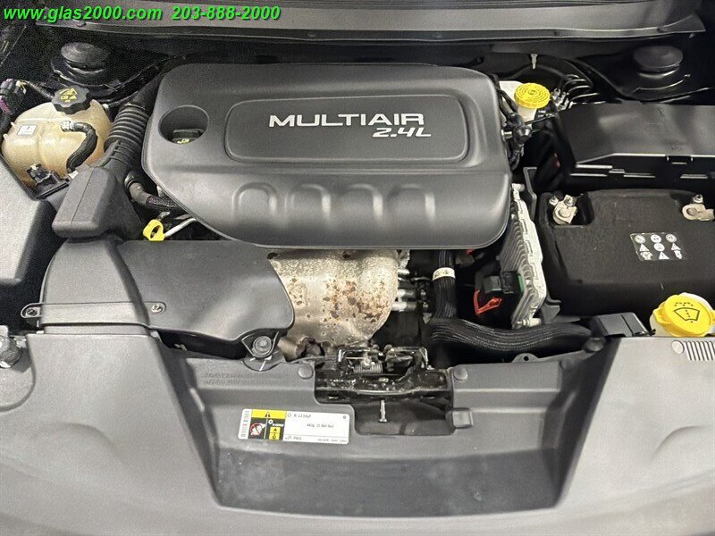 2017 Jeep Cherokee Sport - Photo 12 - Bethany, CT 06524