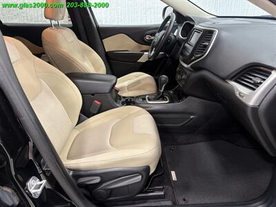 2017 Jeep Cherokee Sport - Photo 25 - Bethany, CT 06524
