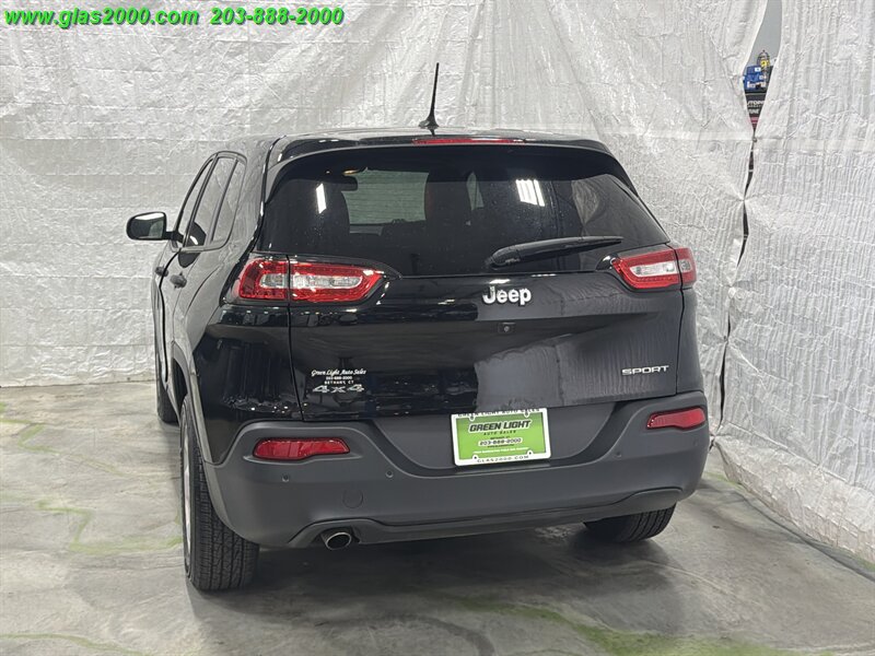 2017 Jeep Cherokee Sport - Photo 32 - Bethany, CT 06524