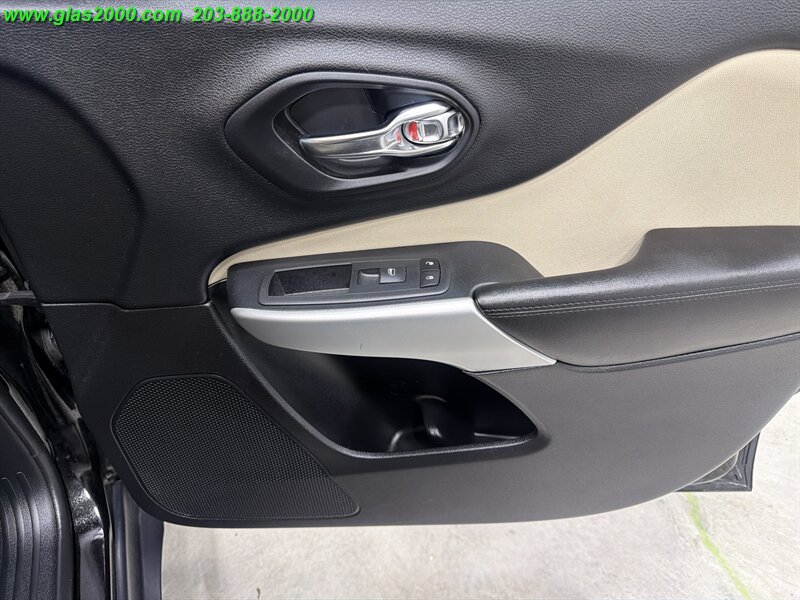 2017 Jeep Cherokee Sport - Photo 22 - Bethany, CT 06524