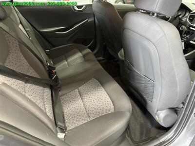 2019 Hyundai IONIQ Hybrid Blue   - Photo 10 - Bethany, CT 06524