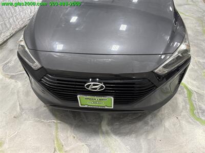 2019 Hyundai IONIQ Hybrid Blue   - Photo 18 - Bethany, CT 06524