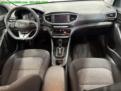 2019 Hyundai IONIQ Hybrid Blue   - Photo 6 - Bethany, CT 06524