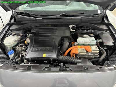 2019 Hyundai IONIQ Hybrid Blue   - Photo 12 - Bethany, CT 06524