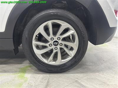 2018 Hyundai Tucson SE   - Photo 16 - Bethany, CT 06524