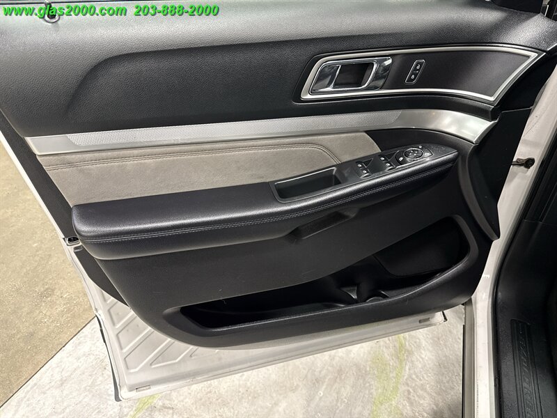 2017 Ford Explorer XLT - Photo 27 - Bethany, CT 06524