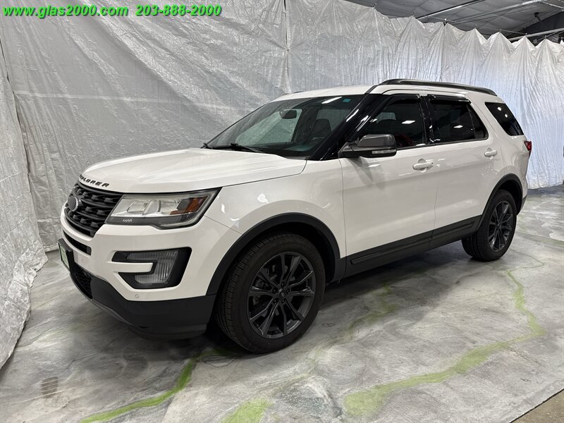 2017 Ford Explorer XLT   - Photo 1 - Bethany, CT 06524