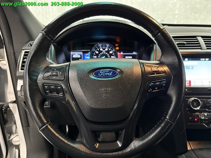 2017 Ford Explorer XLT - Photo 4 - Bethany, CT 06524