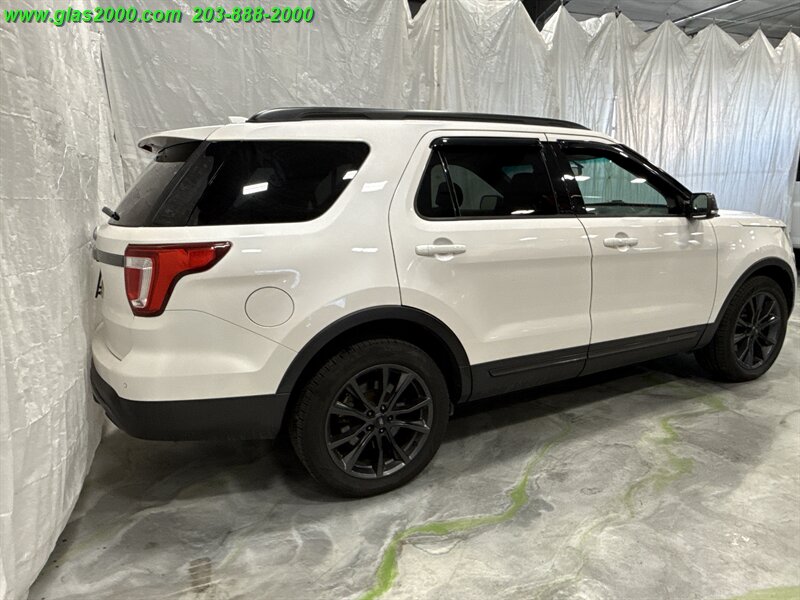 2017 Ford Explorer XLT - Photo 8 - Bethany, CT 06524