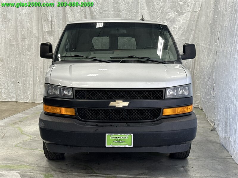 2019 Chevrolet Express LS Passenger   - Photo 19 - Bethany, CT 06524