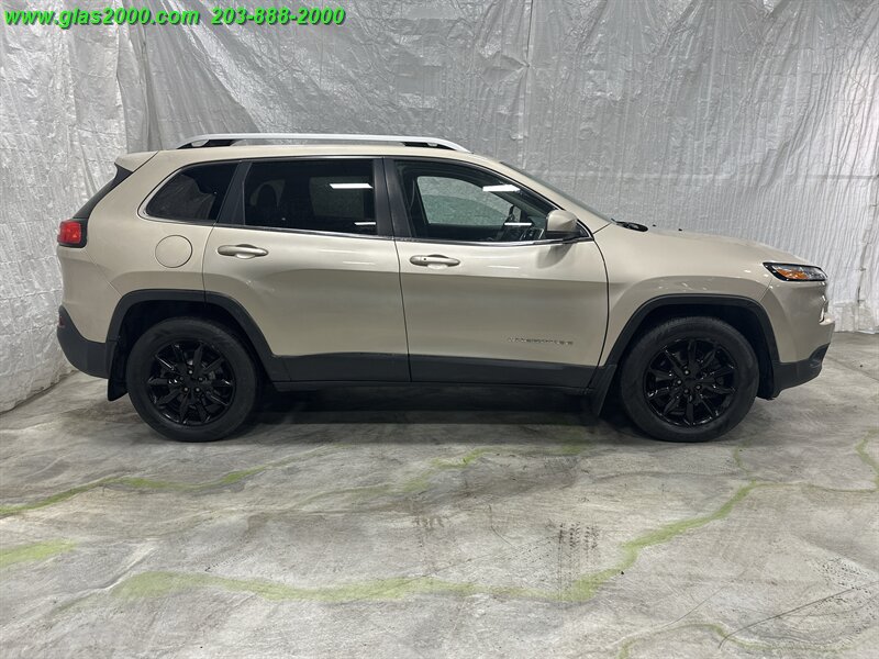 2014 Jeep Cherokee Limited - Photo 14 - Bethany, CT 06524