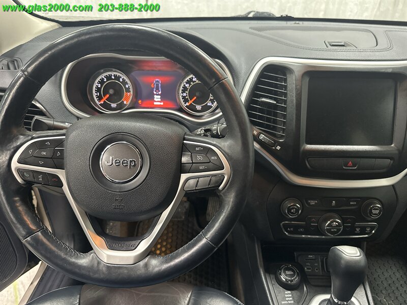 2014 Jeep Cherokee Limited - Photo 22 - Bethany, CT 06524