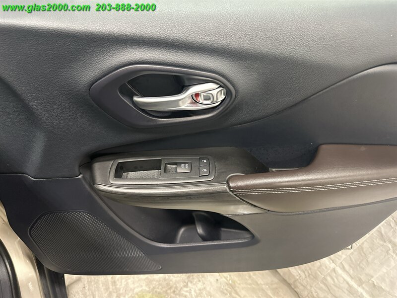 2014 Jeep Cherokee Limited - Photo 26 - Bethany, CT 06524