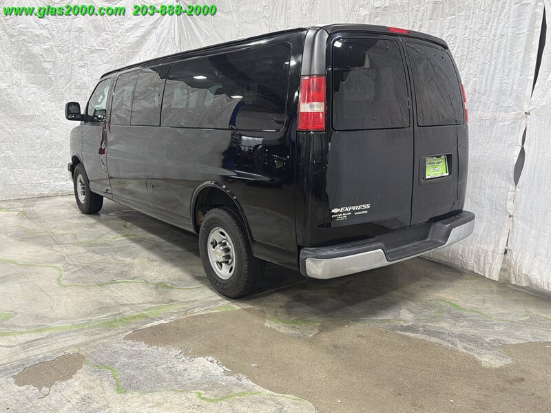 2016 Chevrolet Express LT 3500 - Photo 7 - Bethany, CT 06524