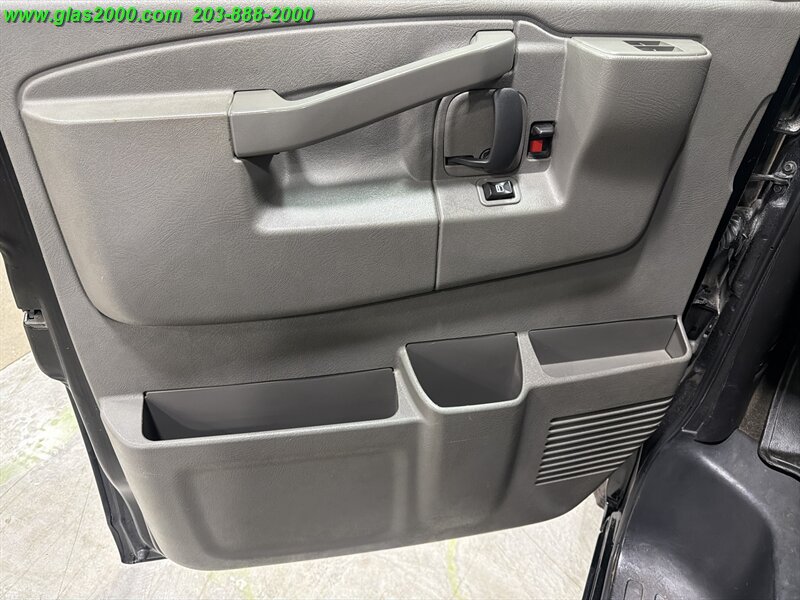 2016 Chevrolet Express LT 3500 - Photo 25 - Bethany, CT 06524