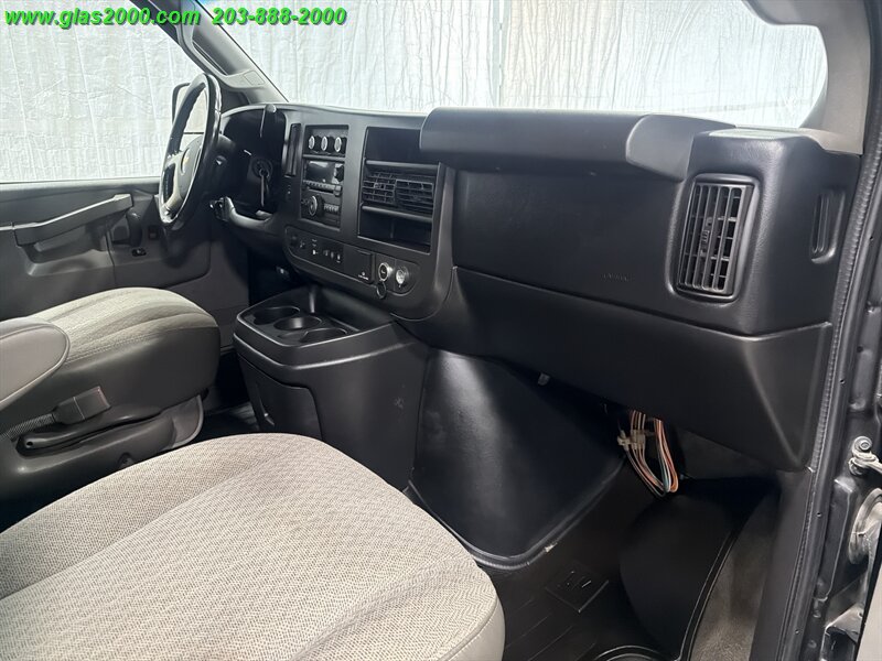 2016 Chevrolet Express LT 3500 - Photo 5 - Bethany, CT 06524