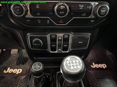 2018 Jeep Wrangler Unlimited Sport S   - Photo 11 - Bethany, CT 06524