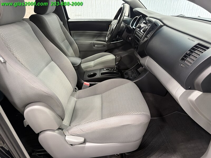 2012 Toyota Tacoma V6 - Photo 21 - Bethany, CT 06524