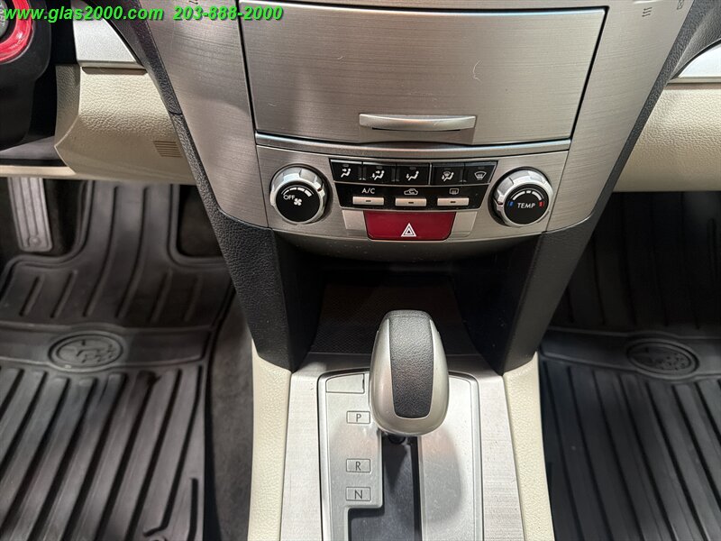 2012 Subaru Legacy 2.5i Premium - Photo 22 - Bethany, CT 06524