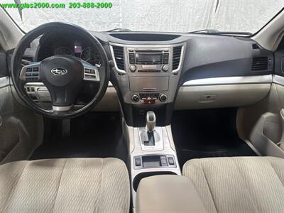 2012 Subaru Legacy 2.5i Premium - Photo 6 - Bethany, CT 06524