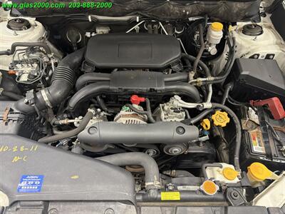 2012 Subaru Legacy 2.5i Premium - Photo 18 - Bethany, CT 06524