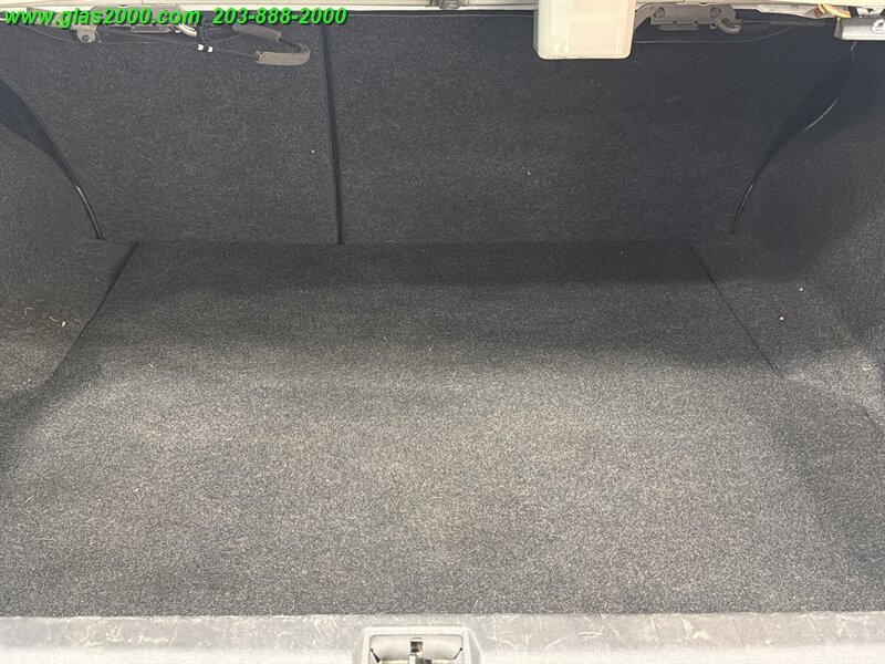 2012 Subaru Legacy 2.5i Premium - Photo 15 - Bethany, CT 06524