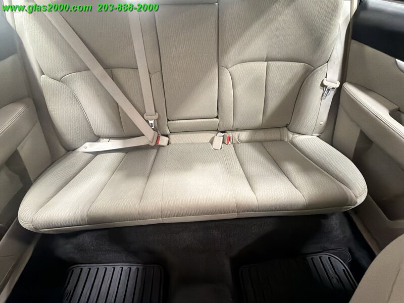 2012 Subaru Legacy 2.5i Premium - Photo 24 - Bethany, CT 06524