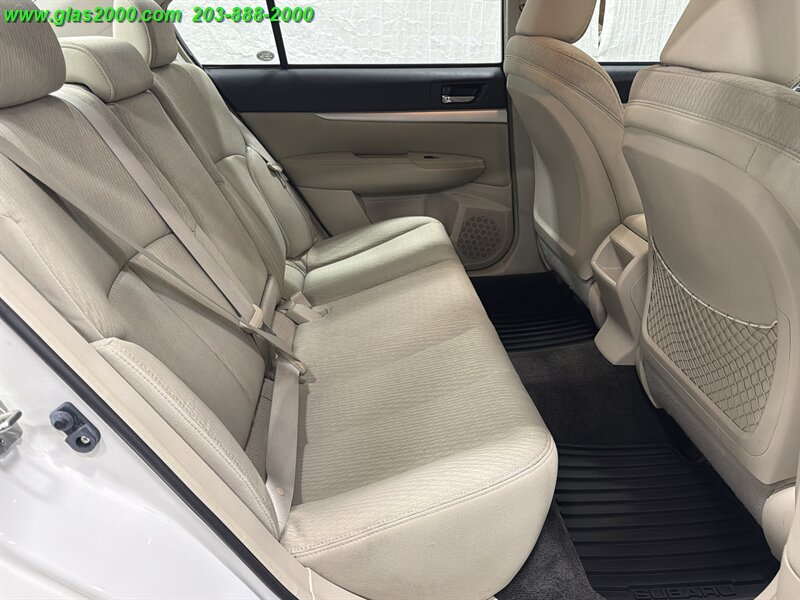 2012 Subaru Legacy 2.5i Premium - Photo 10 - Bethany, CT 06524