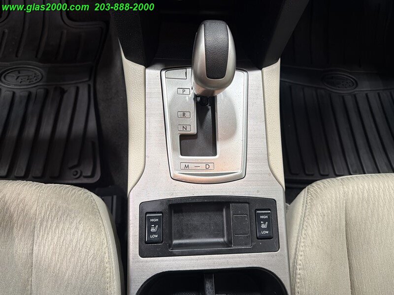 2012 Subaru Legacy 2.5i Premium - Photo 27 - Bethany, CT 06524