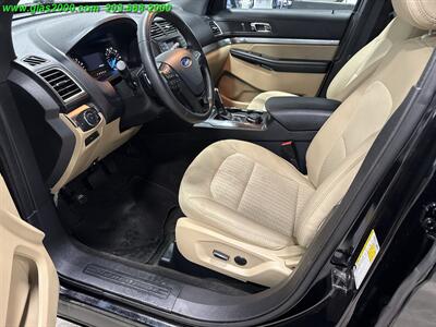 2017 Ford Explorer   - Photo 3 - Bethany, CT 06524
