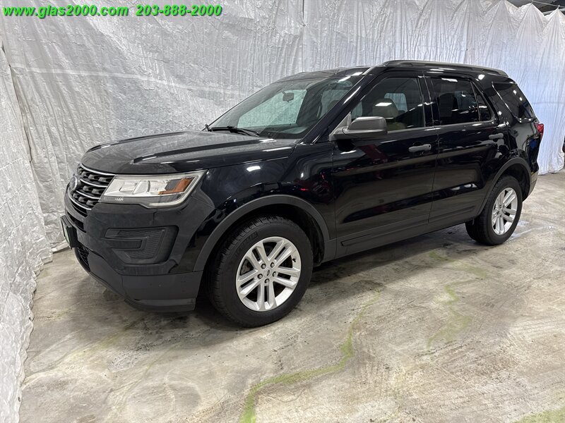 2017 Ford Explorer   - Photo 1 - Bethany, CT 06524