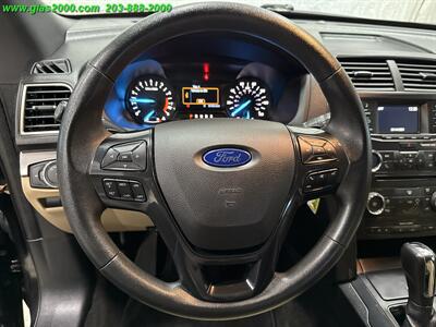 2017 Ford Explorer   - Photo 4 - Bethany, CT 06524
