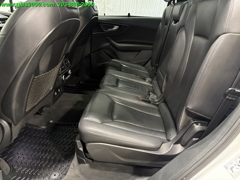 2019 Audi Q7 quattro Prestige 55 TFSI - Photo 9 - Bethany, CT 06524