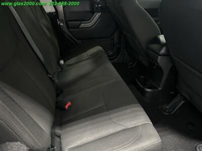 2018 Jeep Wrangler Unlimited Sport   - Photo 10 - Bethany, CT 06524