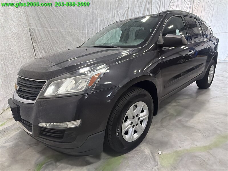 2015 Chevrolet Traverse LS   - Photo 1 - Bethany, CT 06524