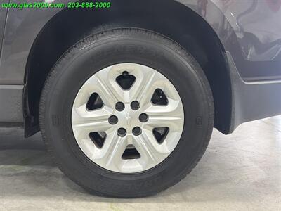 2015 Chevrolet Traverse LS   - Photo 16 - Bethany, CT 06524