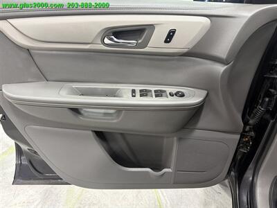 2015 Chevrolet Traverse LS   - Photo 25 - Bethany, CT 06524