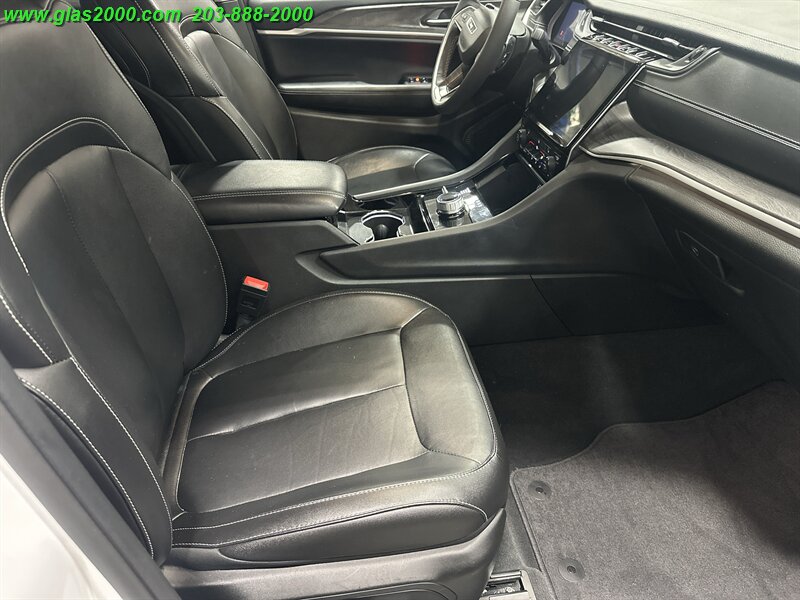 2023 Jeep Grand Cherokee Limited - Photo 21 - Bethany, CT 06524
