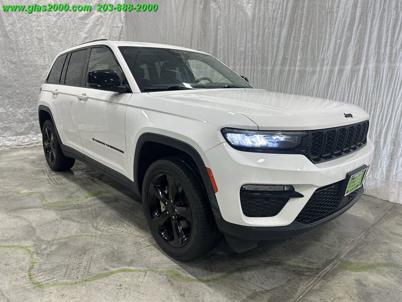 2023 Jeep Grand Cherokee Limited - Photo 2 - Bethany, CT 06524